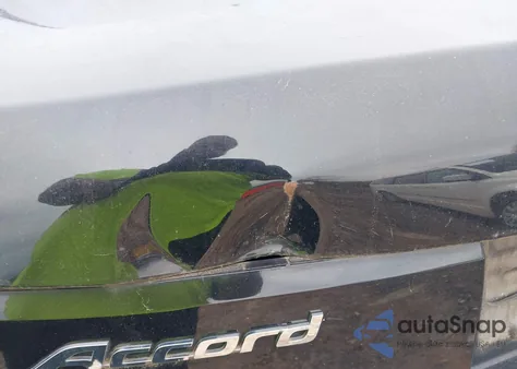 2010 Honda Accord 3.5 Ex-L from USA, damaged, VIN 1HGCP3F8XAA025508